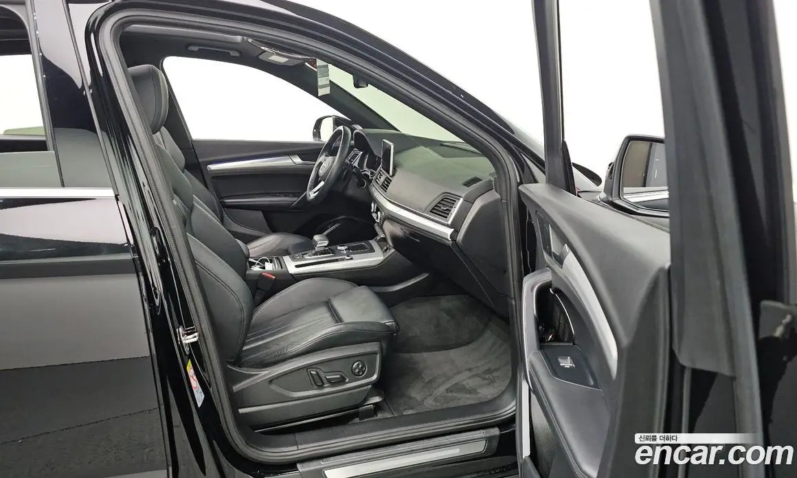 Audi Q5 2020 2.0 автомат (гидро), фото 23