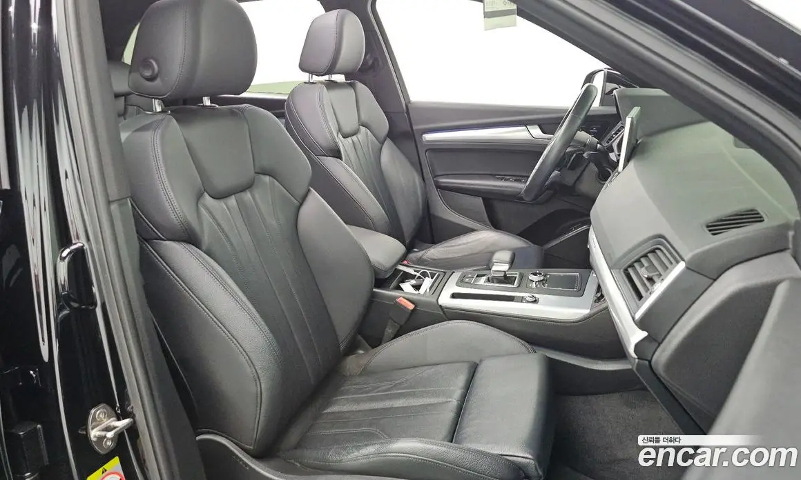 Audi Q5 2020 2.0 автомат (гидро), фото 32