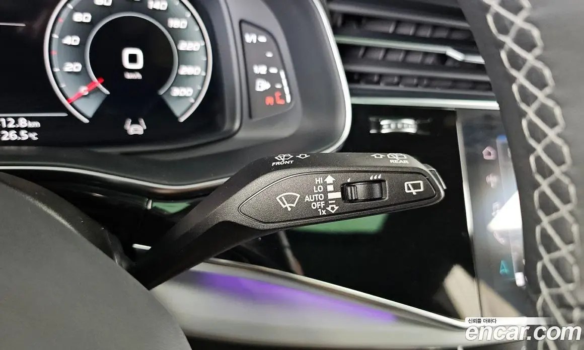 Audi Q8 2021 3.0 автомат (гидро), фото 29