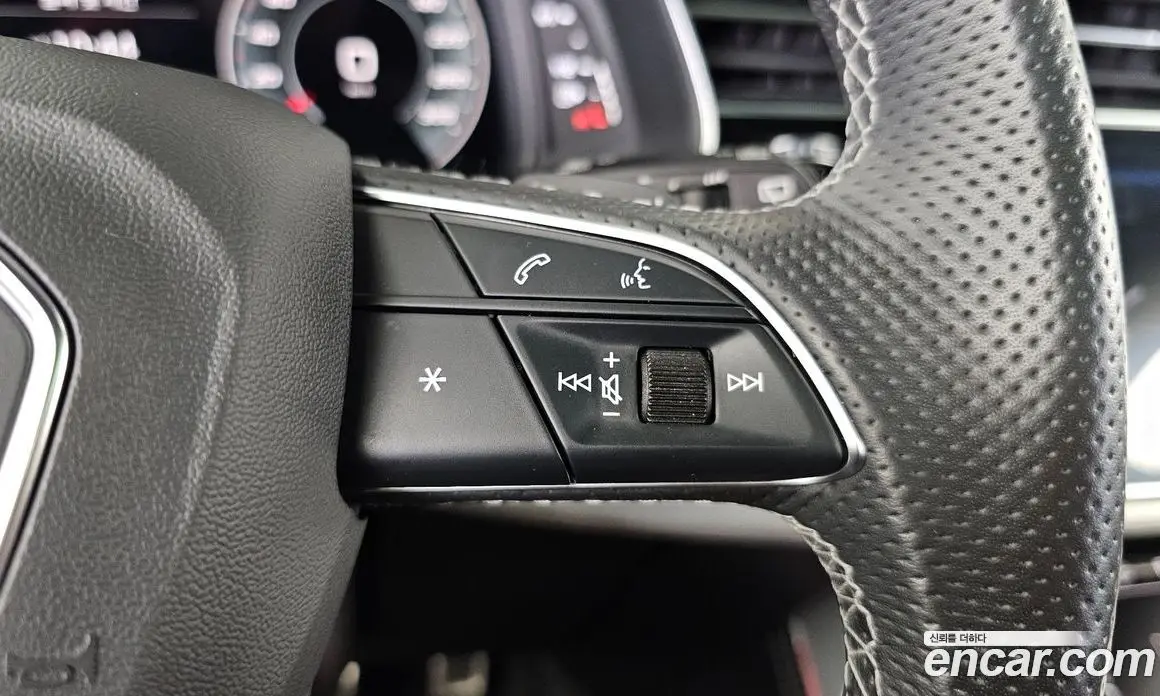 Audi Q8 2021 3.0 автомат (гидро), фото 35