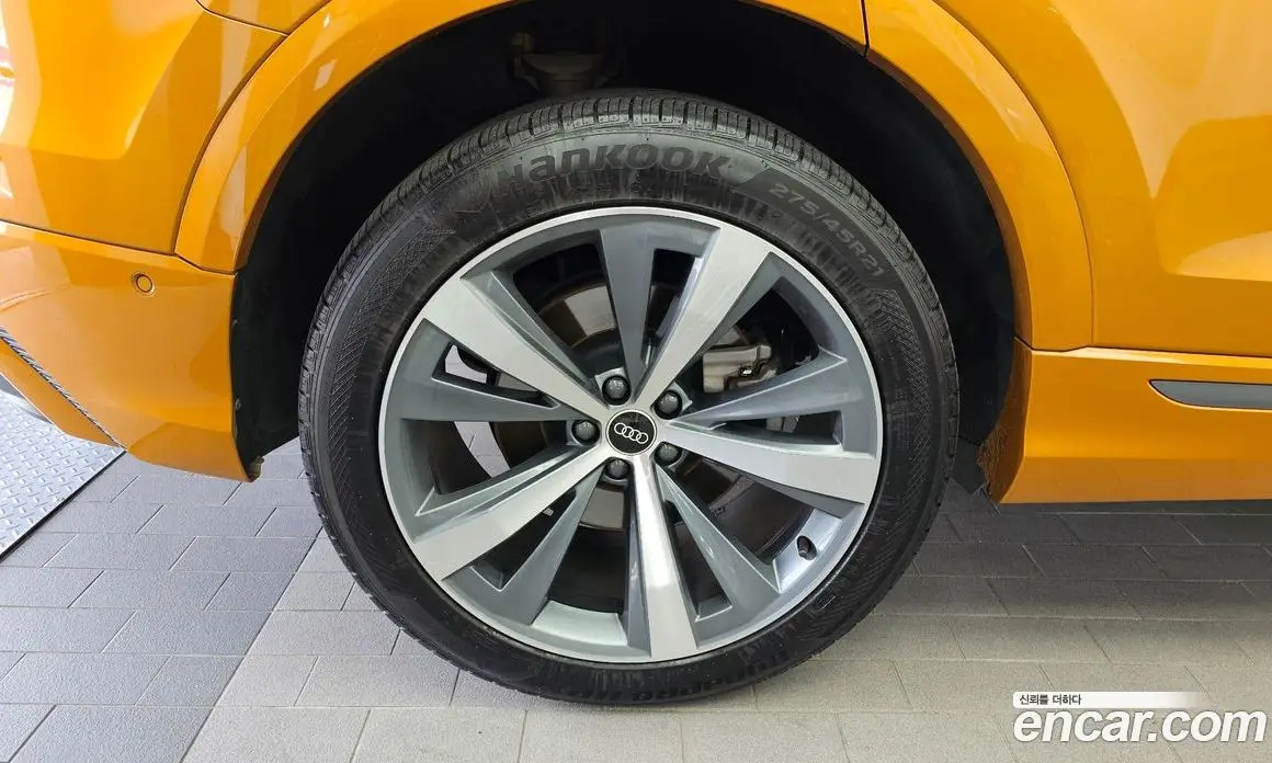 Audi Q8 2021 3.0 автомат (гидро), фото 5