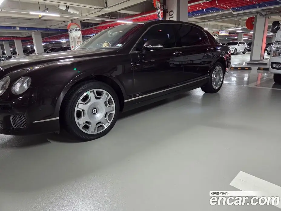 Bentley Flying Spur 2011 6.0 автомат (гидро), фото 5 Bentley Flying Spur 2011 6.0 автомат (гидро), фото 5