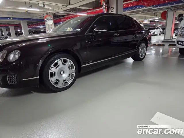 Bentley Flying Spur 2011 6.0 автомат (гидро), миниатюра 5 Bentley Flying Spur 2011 6.0 автомат (гидро), миниатюра 5