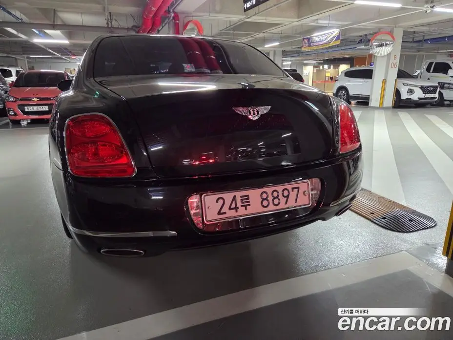 Bentley Flying Spur 2011 6.0 автомат (гидро), фото 7 Bentley Flying Spur 2011 6.0 автомат (гидро), фото 7