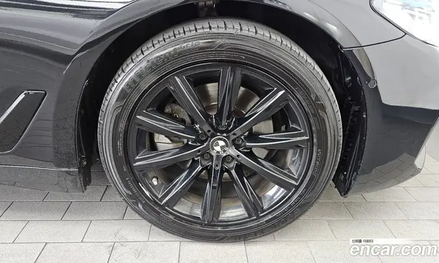 BMW 5 серия 2018 2.0 автомат (гидро), миниатюра 7