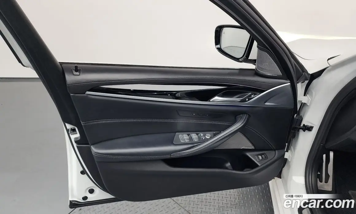 BMW 5 серия 2020 2.0 автомат (гидро), фото 14
