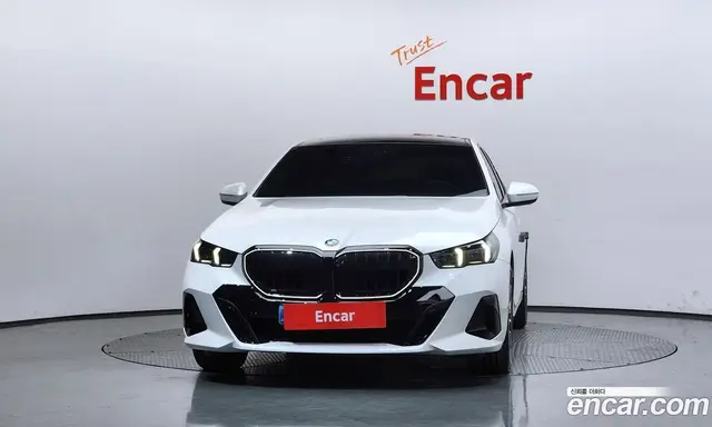 BMW 5 серия 2025 2.0 автомат (гидро), миниатюра 3