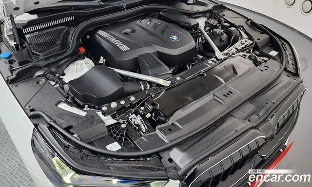 BMW 5 серия 2025 2.0 автомат (гидро), миниатюра 6