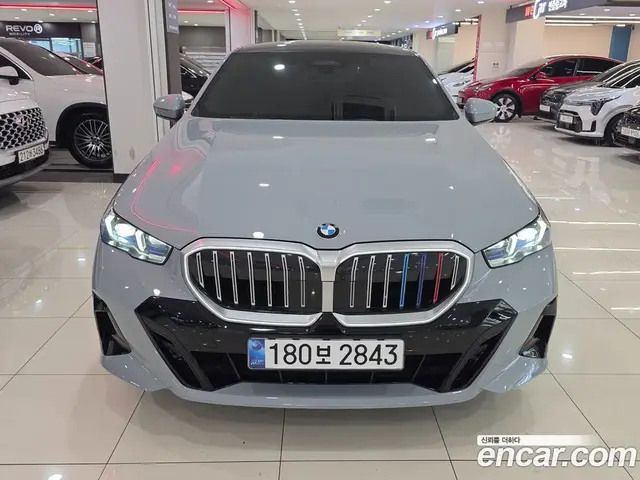 BMW 5 серия 2025 2.0 автомат (гидро), миниатюра 3