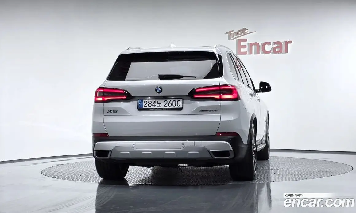BMW X5 2022 3.0 автомат (гидро), фото 3