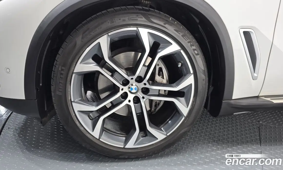 BMW X5 2022 3.0 автомат (гидро), фото 4