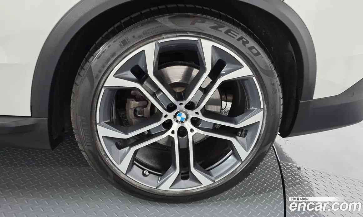 BMW X5 2022 3.0 автомат (гидро), фото 6