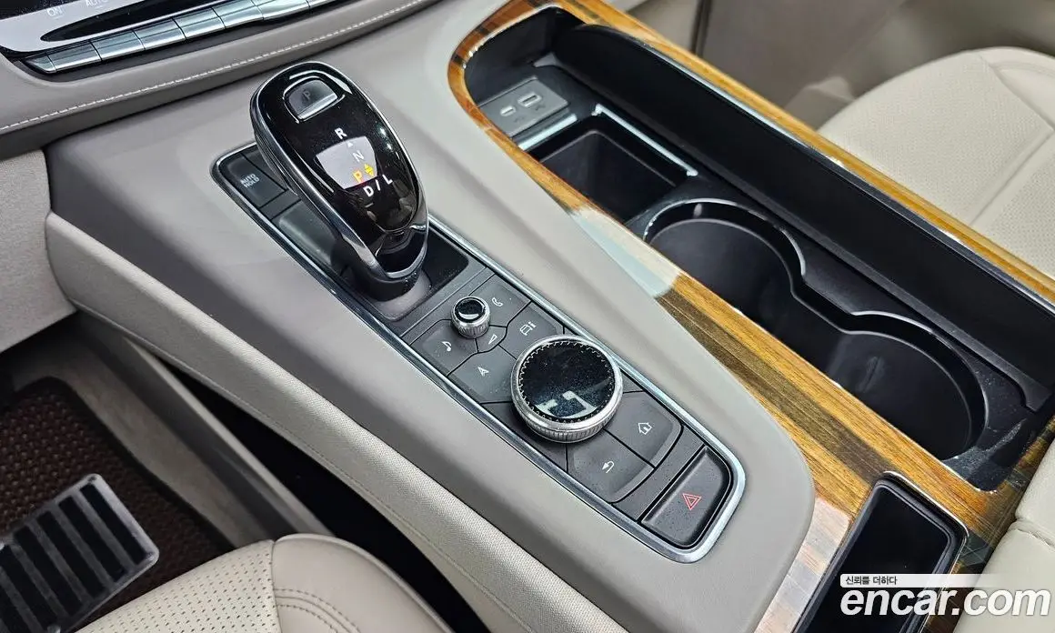 Cadillac Escalade 2021 6.2 автомат (гидро), фото 12
