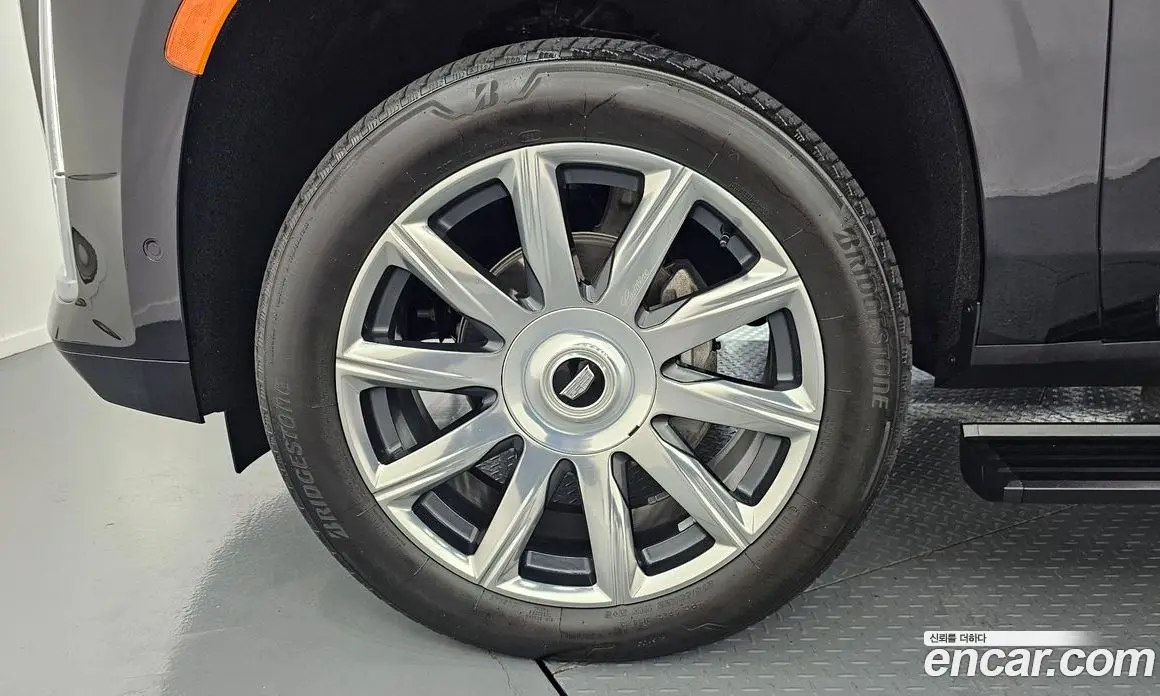 Cadillac Escalade 2021 6.2 автомат (гидро), фото 5
