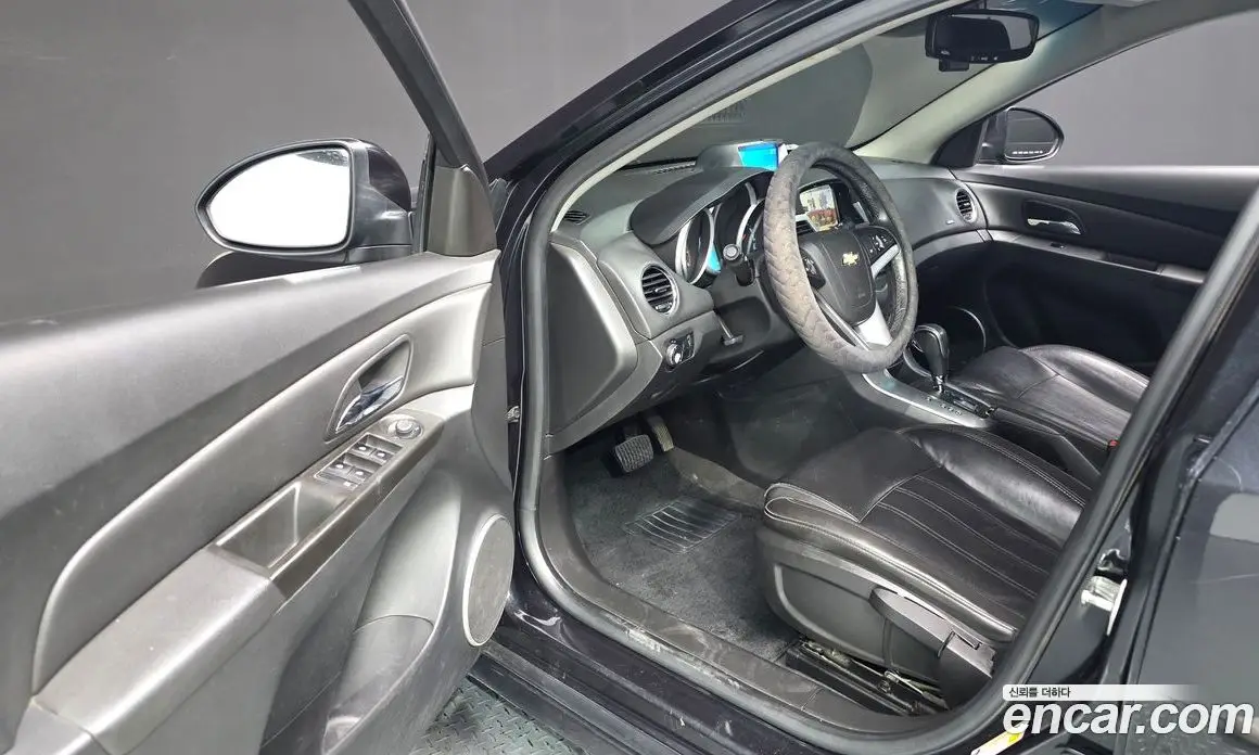 Chevrolet Cruze 2011 1.8 автомат (гидро), фото 11