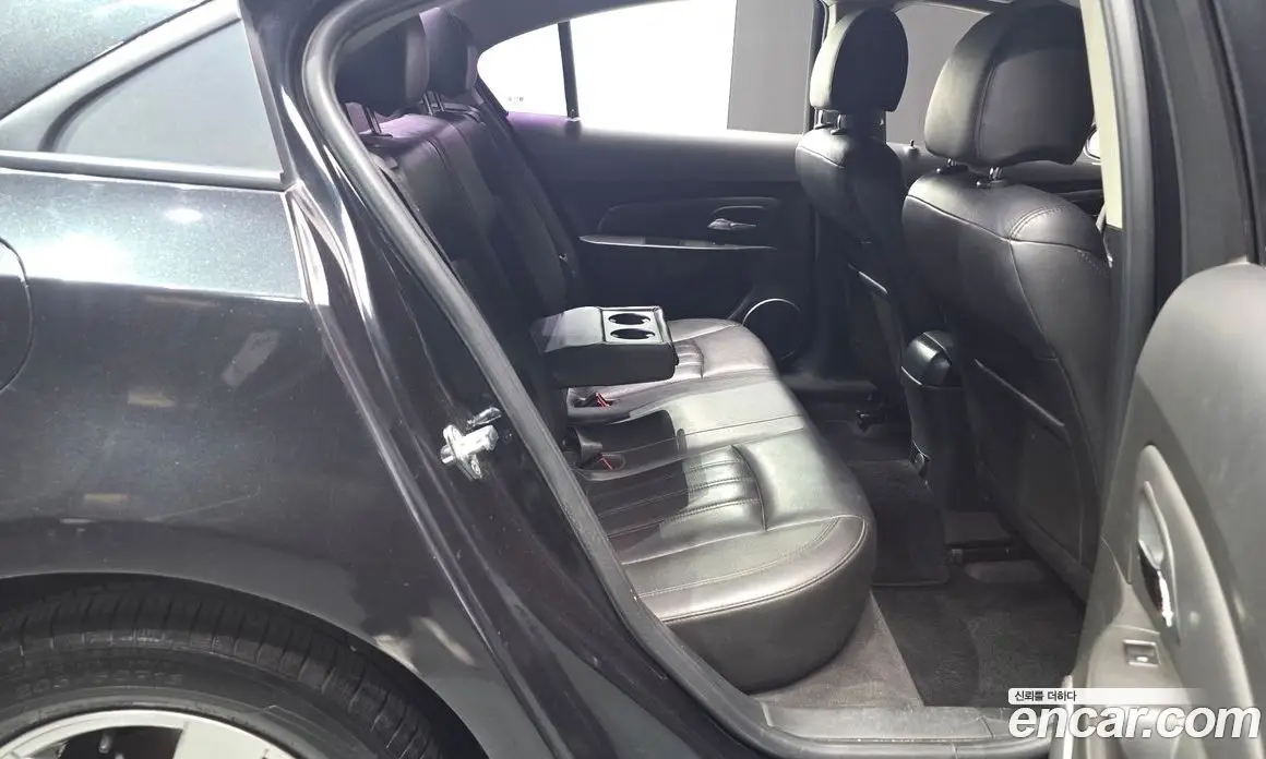 Chevrolet Cruze 2011 1.8 автомат (гидро), фото 12