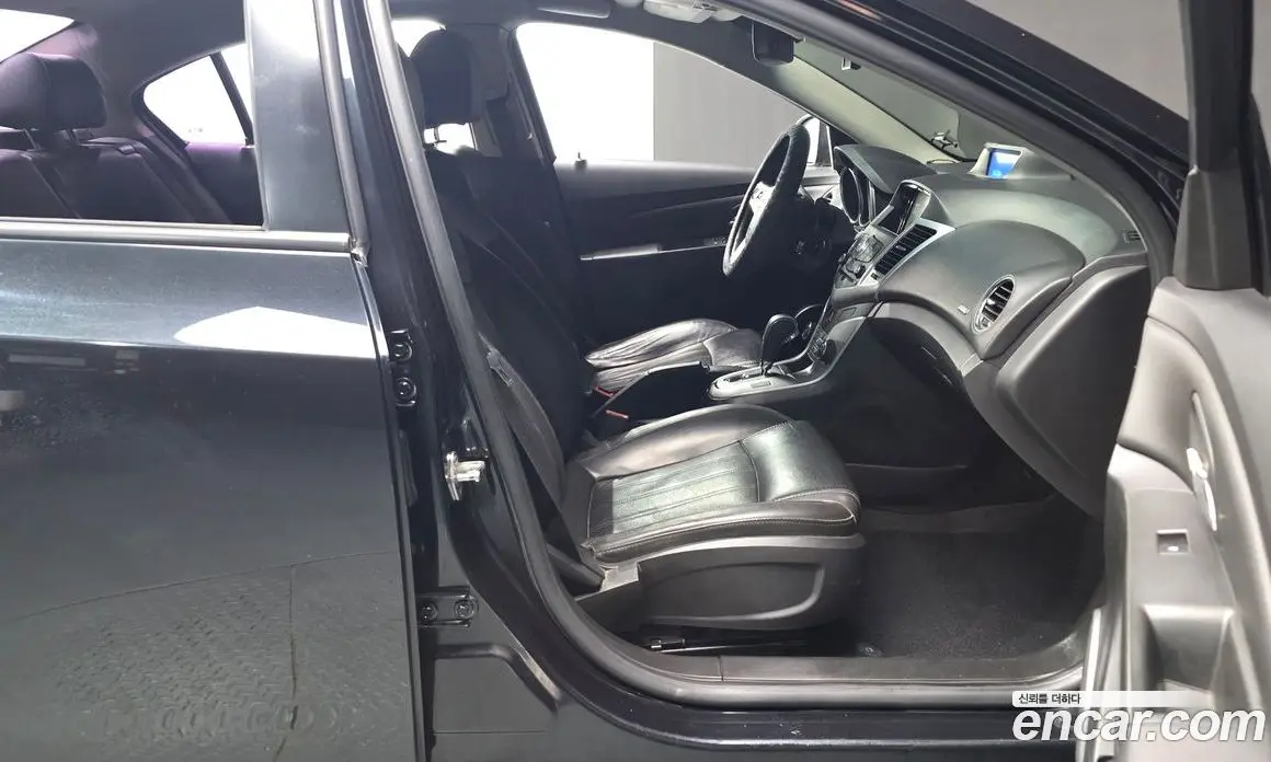 Chevrolet Cruze 2011 1.8 автомат (гидро), фото 10