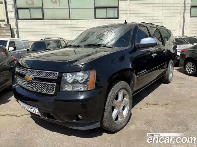 Chevrolet Surburban 2012 5.3 автомат (гидро), миниатюра 2