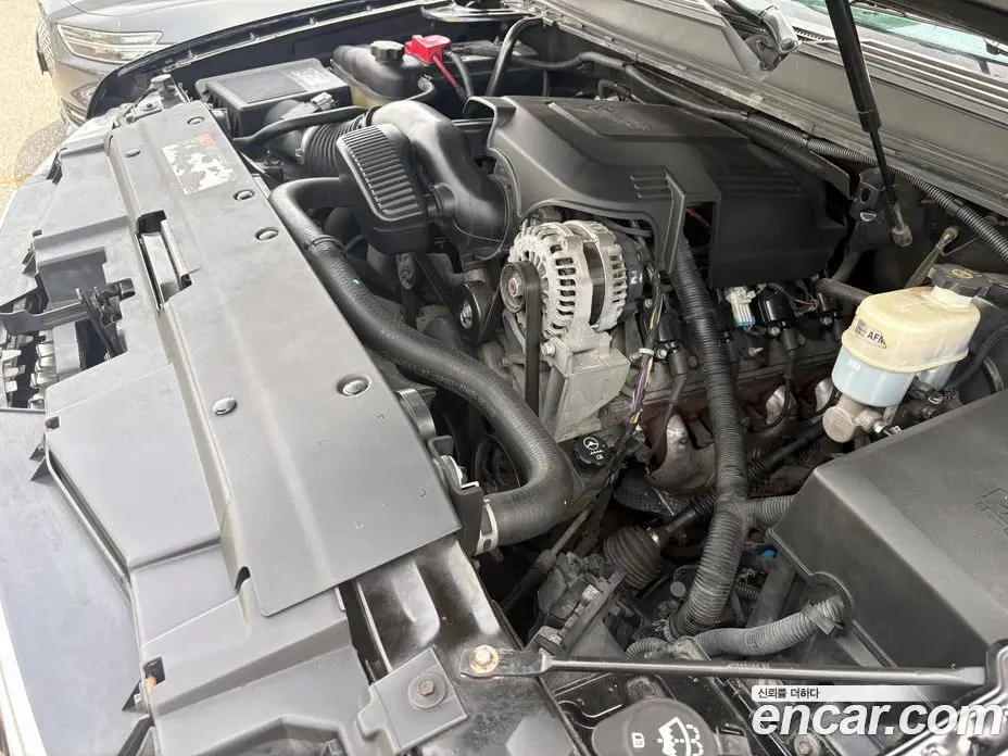 Chevrolet Surburban 2012 5.3 автомат (гидро), фото 20