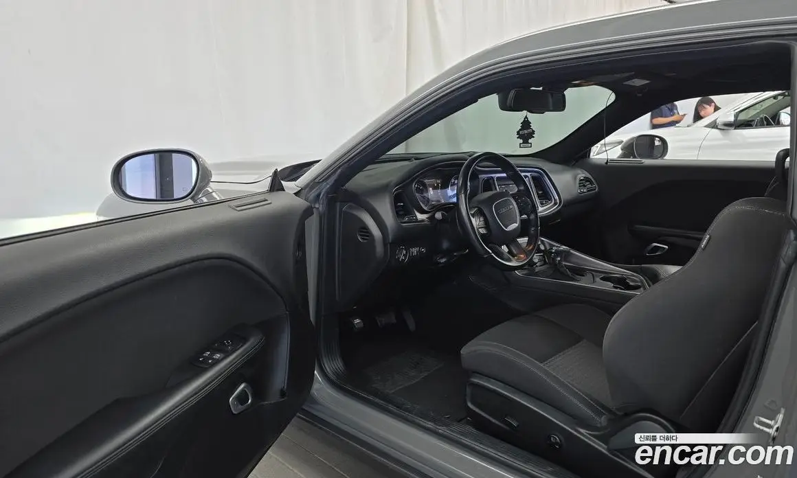 Dodge Challenger 2019 5.7 автомат (гидро), фото 10 Dodge Challenger 2019 5.7 автомат (гидро), фото 10