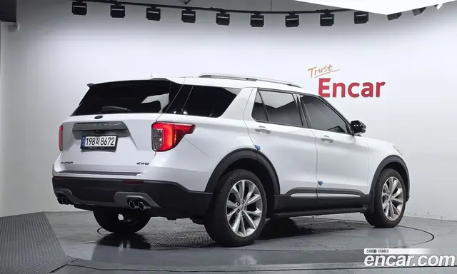 Ford Explorer 2022 3.0 автомат (гидро), миниатюра 2