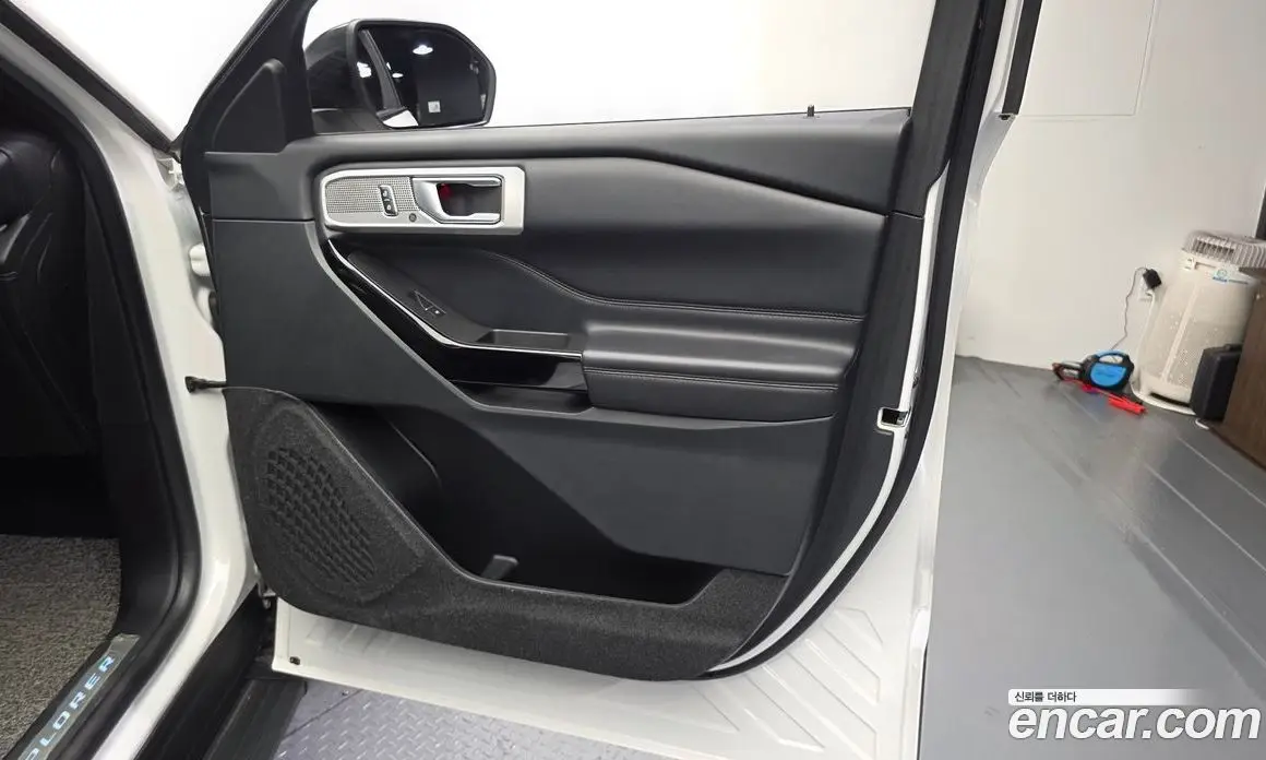 Ford Explorer 2022 3.0 автомат (гидро), фото 14
