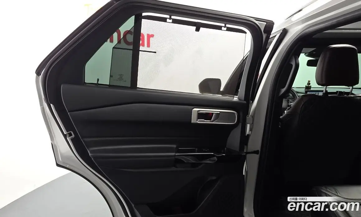 Ford Explorer 2022 3.0 автомат (гидро), фото 15