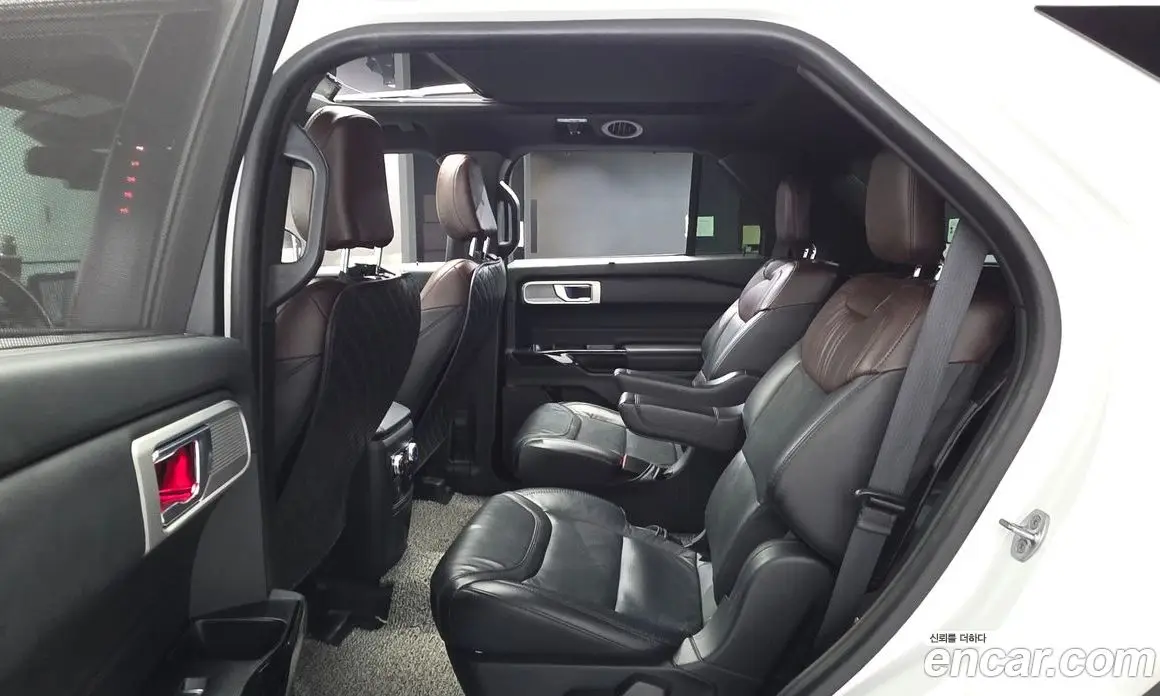 Ford Explorer 2022 3.0 автомат (гидро), фото 18