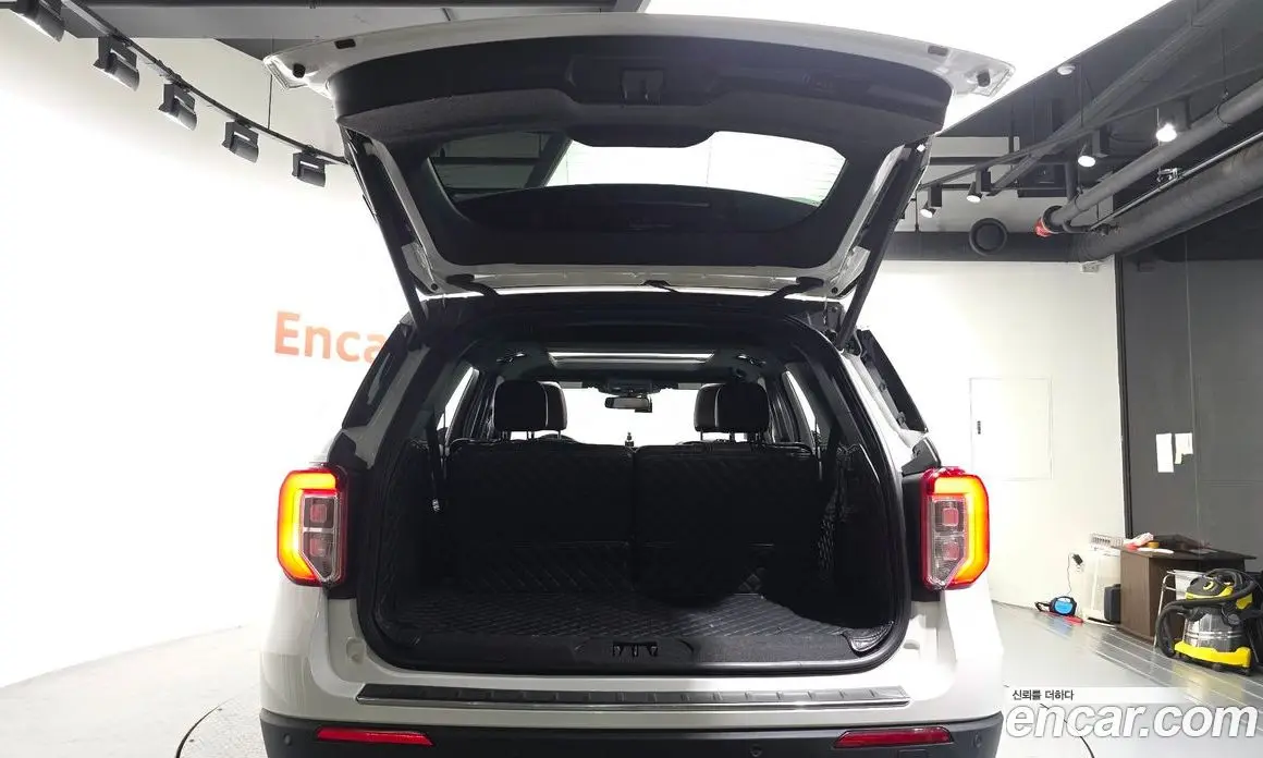 Ford Explorer 2022 3.0 автомат (гидро), фото 27