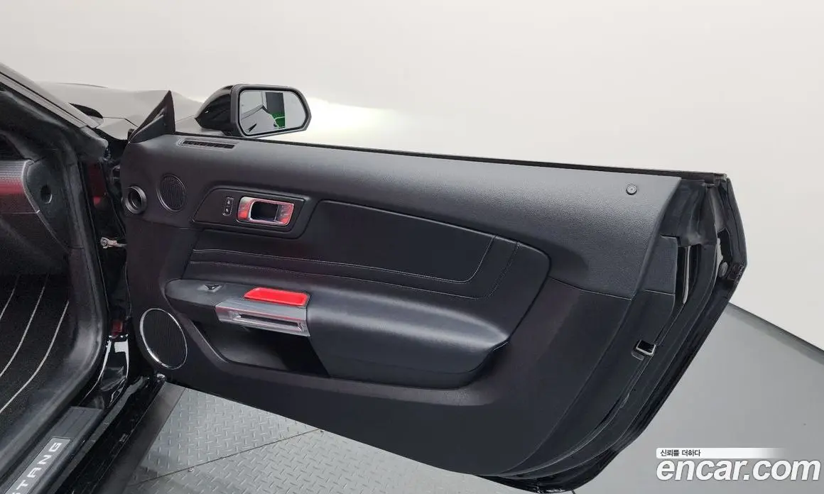 Ford Mustang 2018 5.0 автомат (гидро), фото 15