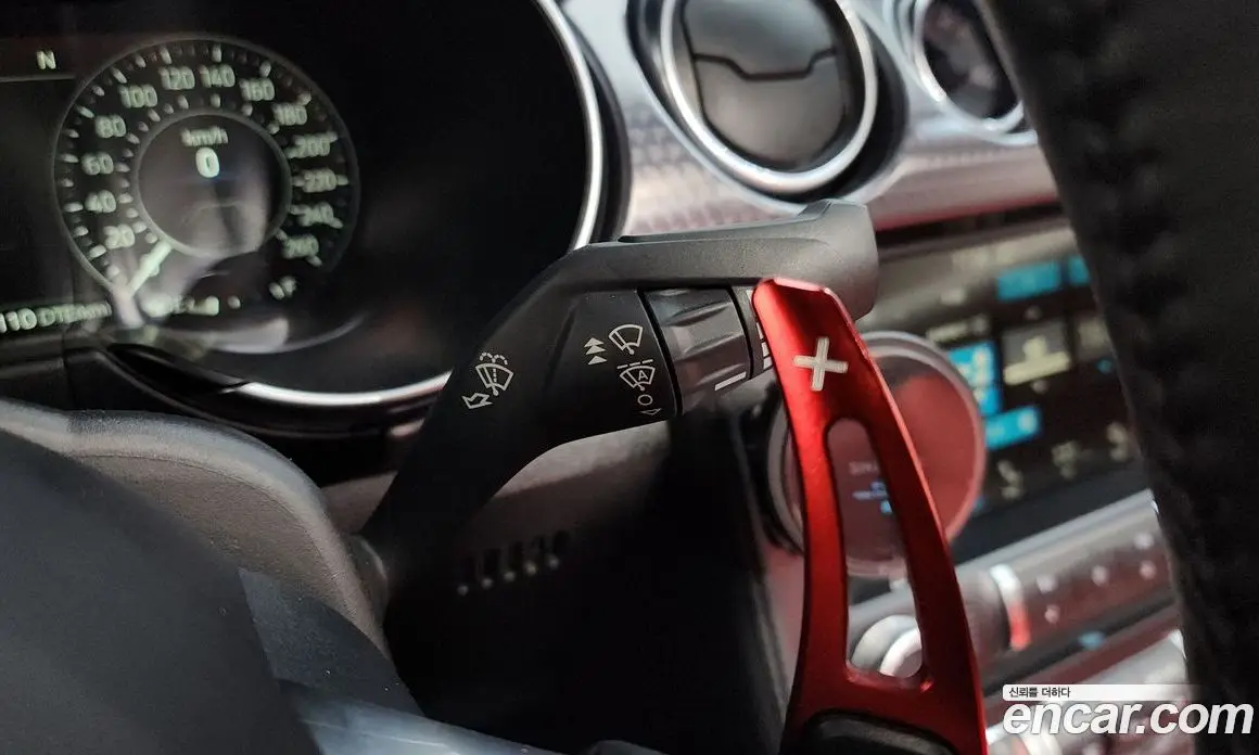 Ford Mustang 2018 5.0 автомат (гидро), фото 24