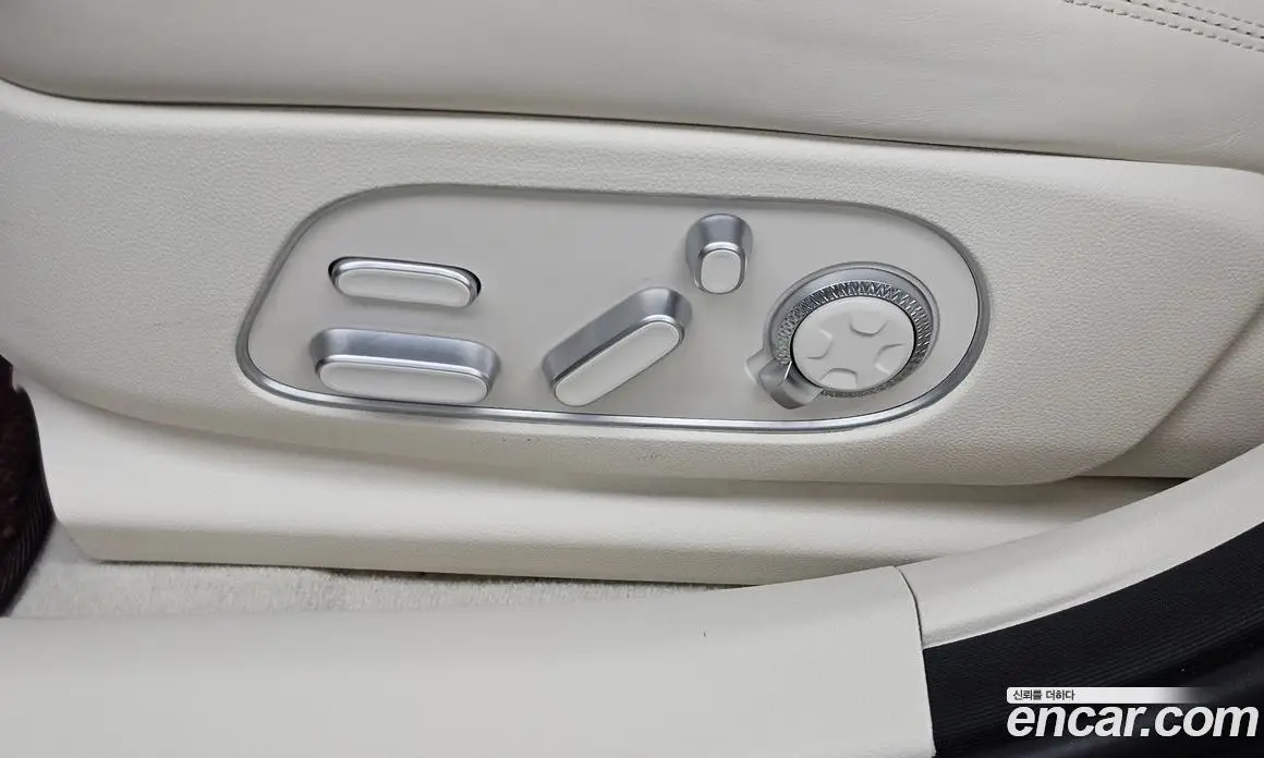 Genesis G90 2025 3.5 автомат (гидро), фото 31 Genesis G90 2025 3.5 автомат (гидро), фото 31