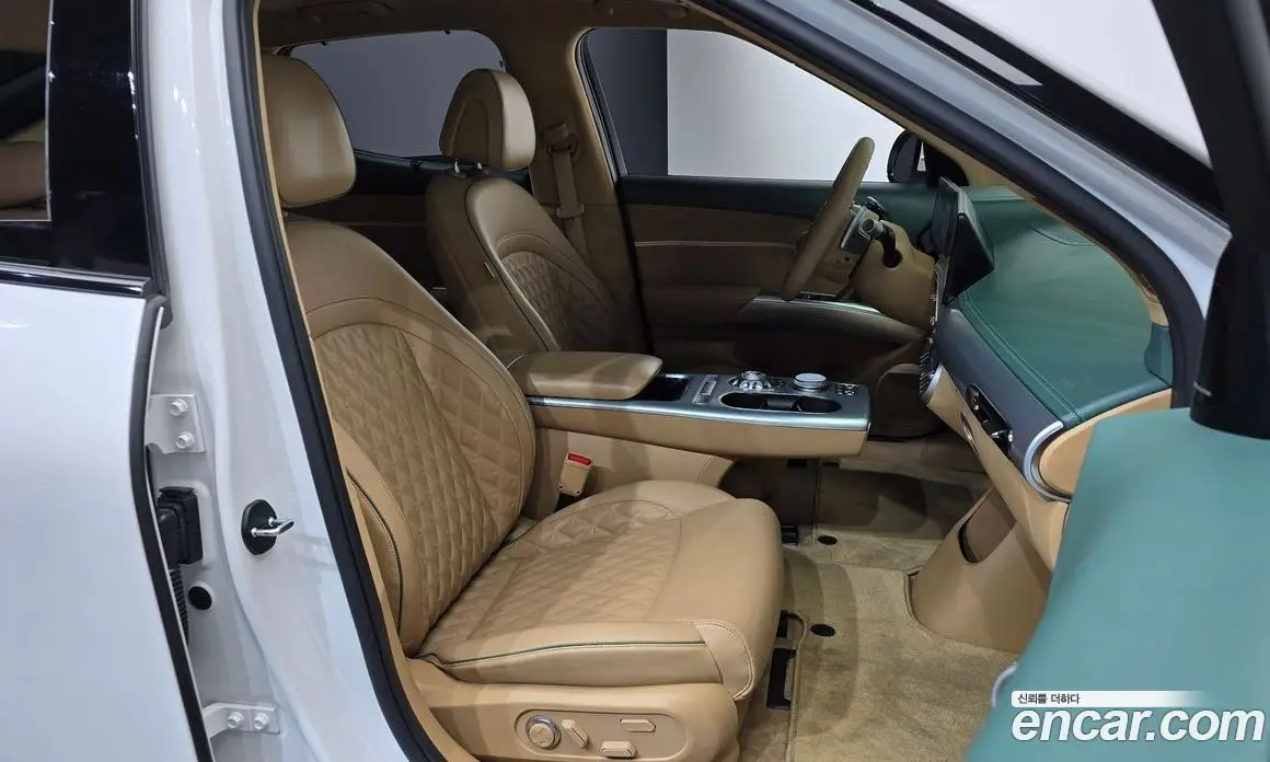 Genesis GV60 2022 0.1 автомат (гидро), фото 16