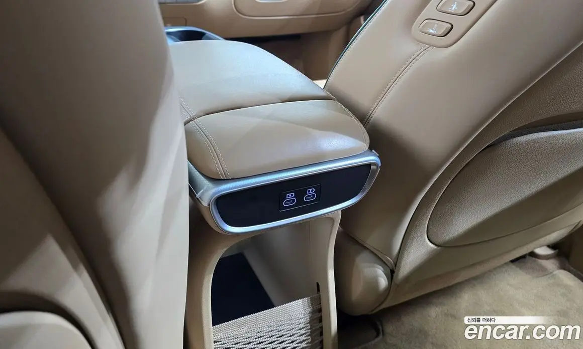 Genesis GV60 2022 0.1 автомат (гидро), фото 34