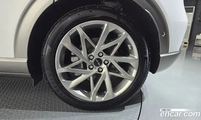 Genesis GV60 2022 0.1 автомат (гидро), миниатюра 7