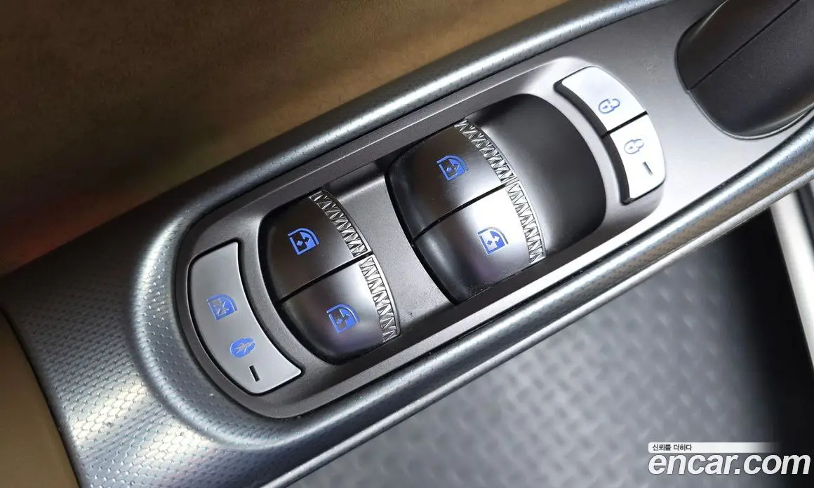 Genesis GV60 2023 0.1 автомат (гидро), фото 33