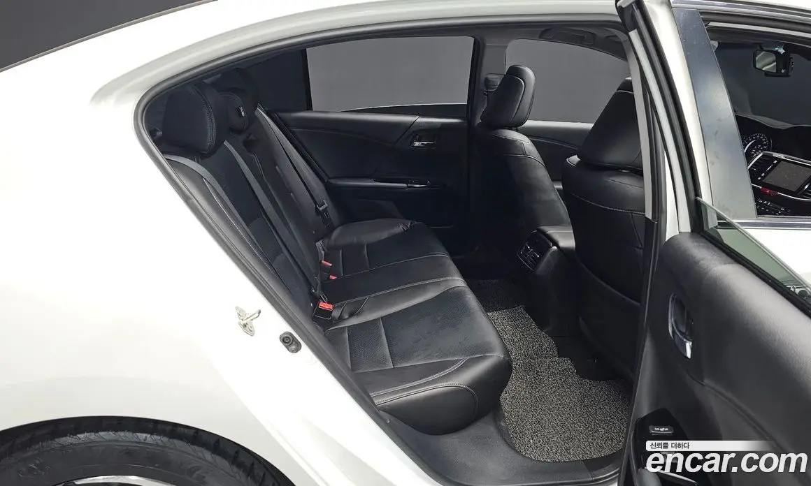 Honda Accord 2017 2.4 автомат (гидро), фото 11