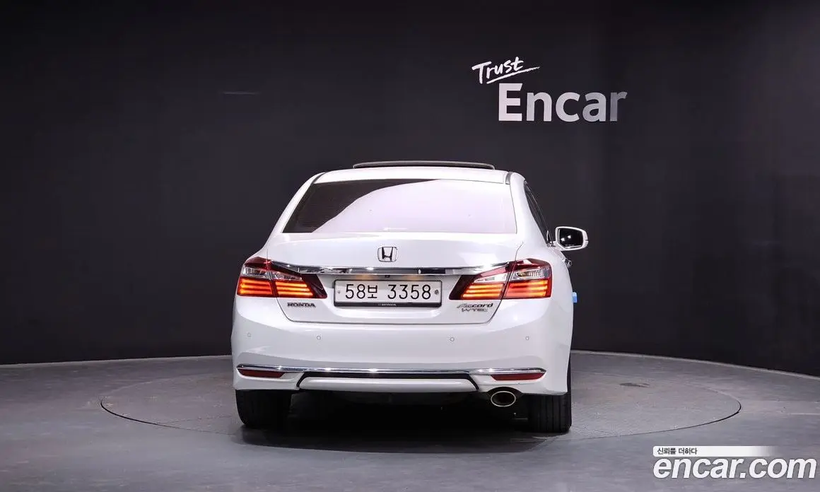 Honda Accord 2017 2.4 автомат (гидро), фото 4