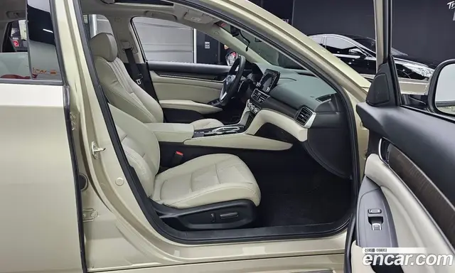 Honda Accord 2018 2.0 автомат (гидро), миниатюра 11