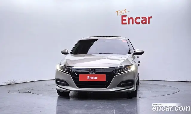 Honda Accord 2018 2.0 автомат (гидро), миниатюра 3