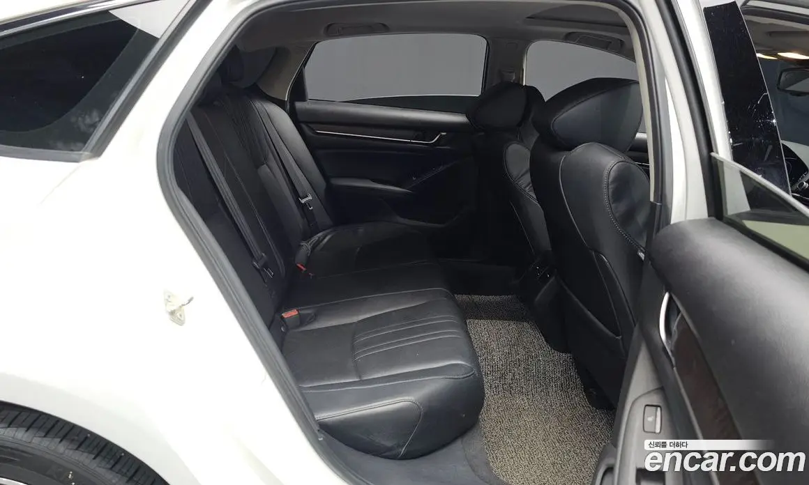 Honda Accord 2018 1.5 автомат (гидро), фото 11