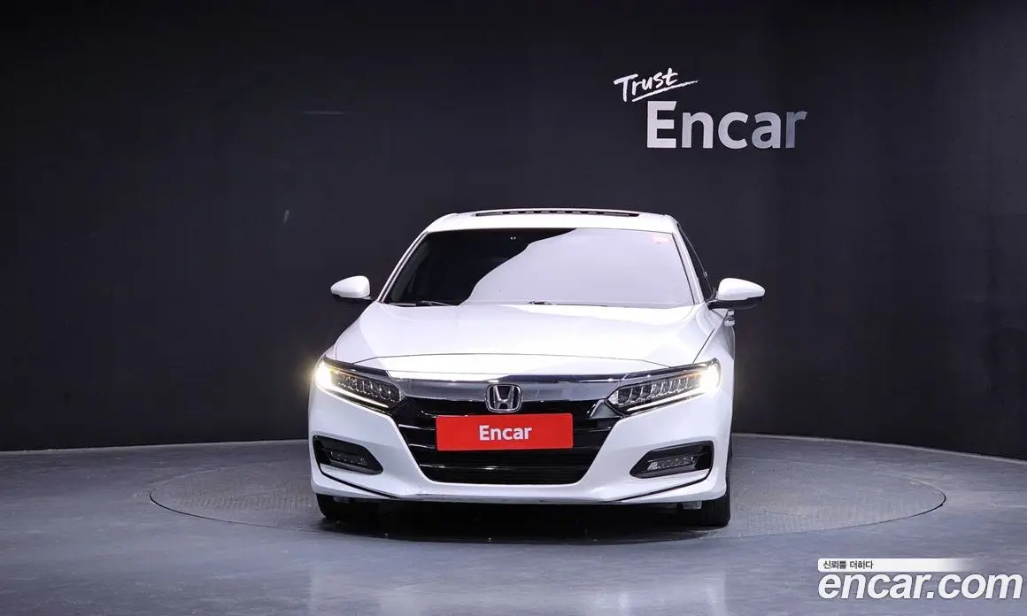 Honda Accord 2018 1.5 автомат (гидро), фото 3