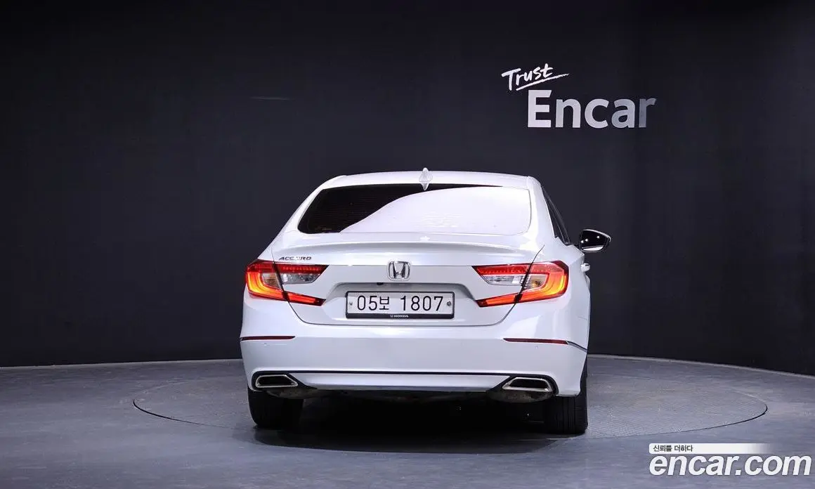 Honda Accord 2018 1.5 автомат (гидро), фото 4