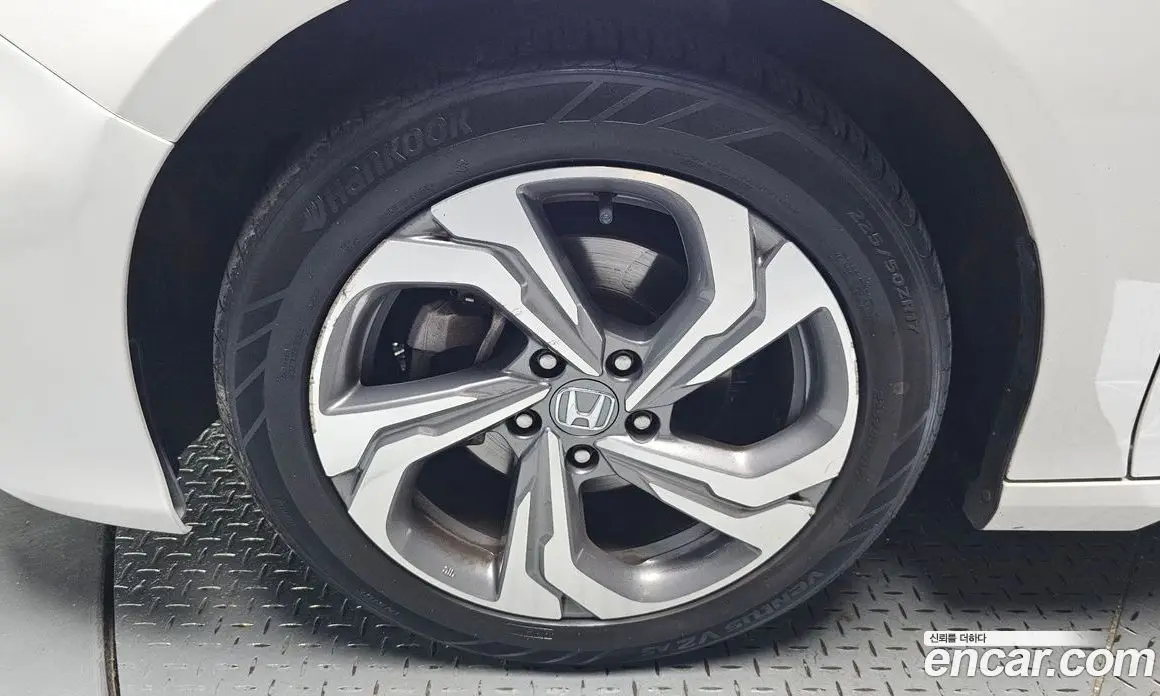 Honda Accord 2018 1.5 автомат (гидро), фото 5