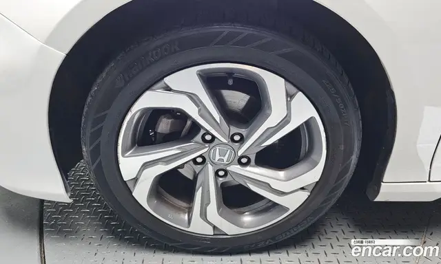 Honda Accord 2018 1.5 автомат (гидро), миниатюра 5