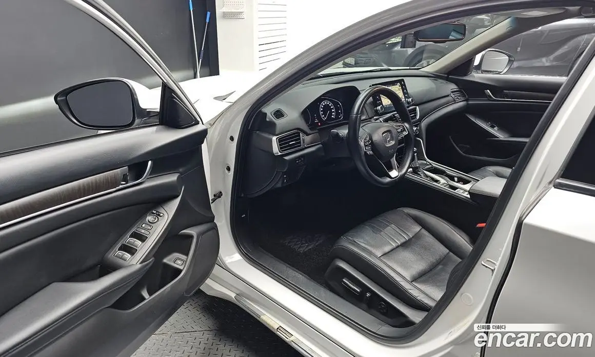 Honda Accord 2018 1.5 автомат (гидро), фото 10