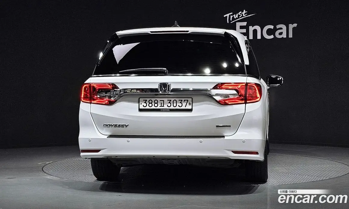 Honda Odyssey 2020 3.5 автомат (гидро), фото 4 Honda Odyssey 2020 3.5 автомат (гидро), фото 4