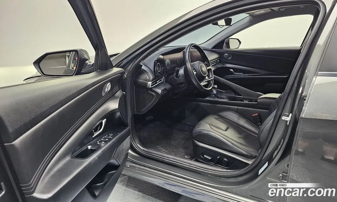 Hyundai Avante 2020 1.6 автомат (гидро), фото 12