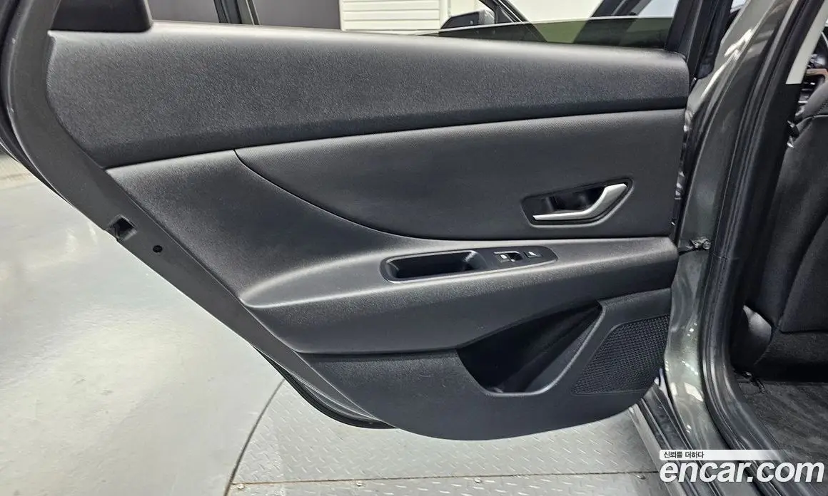 Hyundai Avante 2020 1.6 автомат (гидро), фото 14