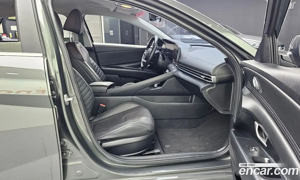 Hyundai Avante 2020 1.6 автомат (гидро), фото 15